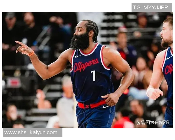 解说：哈登燃烧自己到了无法想象的程度什么数字都依然显得苍白